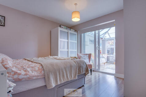 Bedroom 1.1