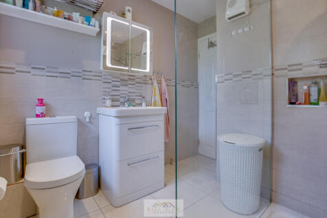 Bathroom 1.1