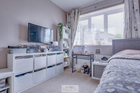 Bedroom 2.1