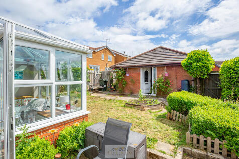 Back garden 1.4