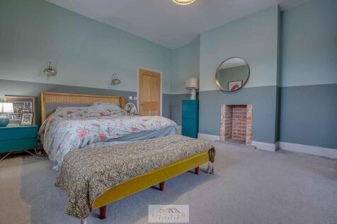 Bedroom 1.3