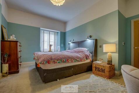 Bedroom 2.2