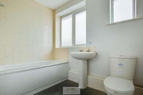 Bathroom 1.1