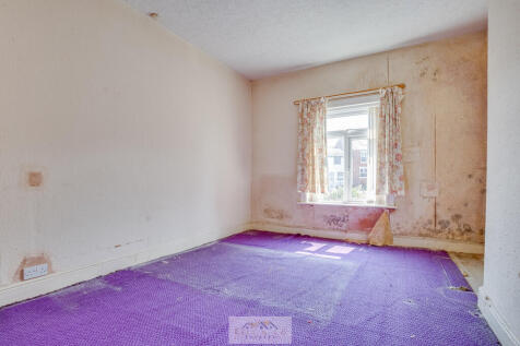Bedroom 1.2