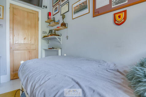 Bedroom 2.2