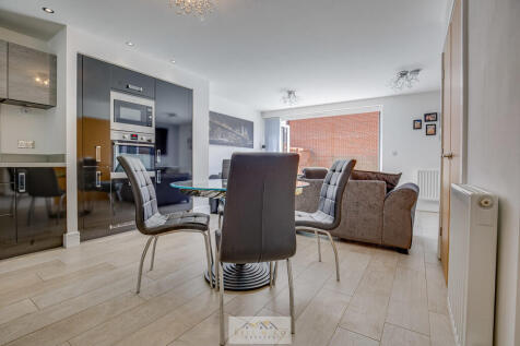 Dining area 1.2