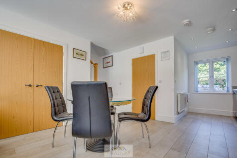 Dining area 1.3