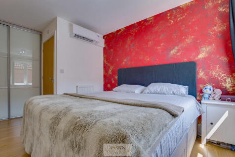 Bedroom 1.3