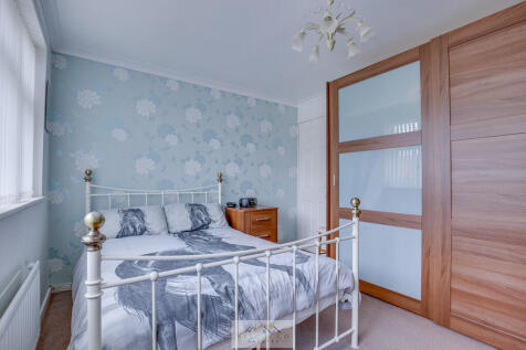 Bedroom 1.3