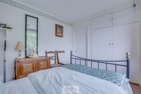 Bedroom 2.3