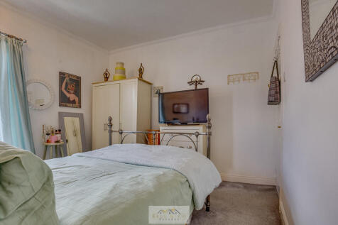 Bedroom 1.2