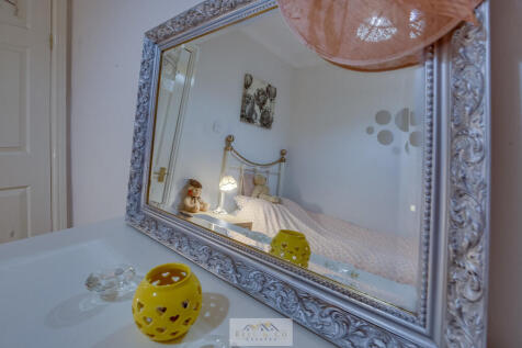 Bedroom 2.3