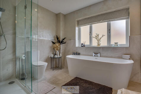 Bathroom 1.2