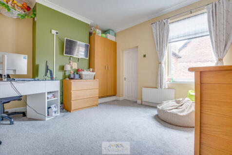 Bedroom 2.3