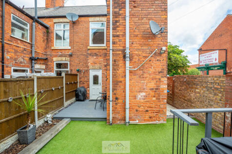 Back garden 1.4
