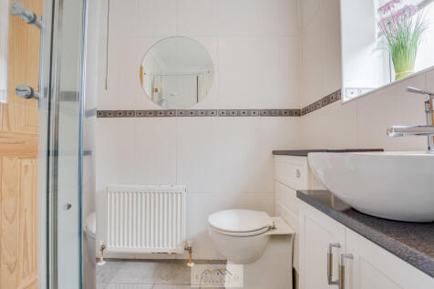 Bathroom 12