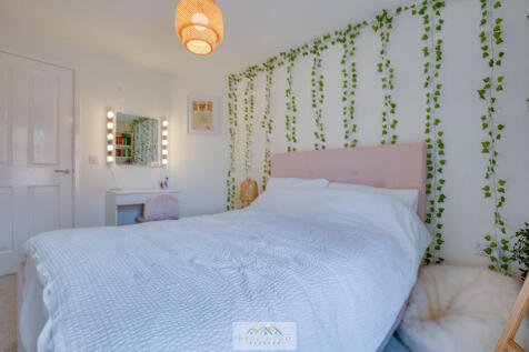 Bedroom 2.2