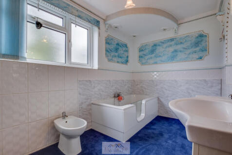 Bathroom 1.1
