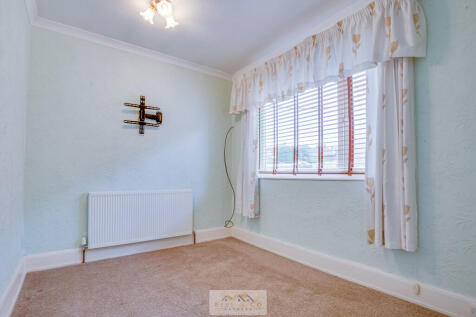 Bedroom 2.1