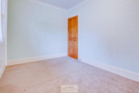 Bedroom 2.3
