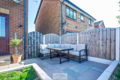 Back garden 1.3