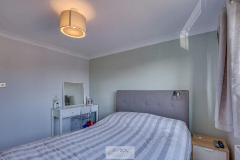 Bedroom 1.2
