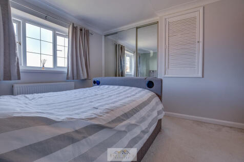 Bedroom 1.3