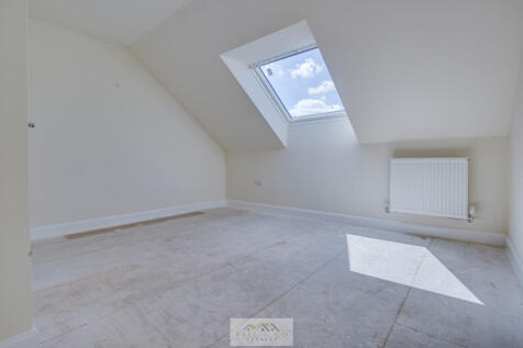Bedroom 2.3