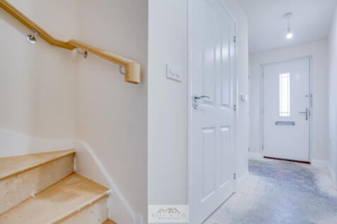 Entrance hall 1.2