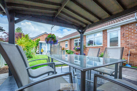 Back garden 1.3