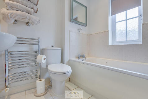 Bathroom 1.2