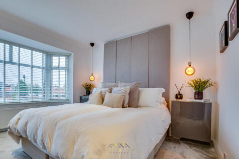 Bedroom 1.1