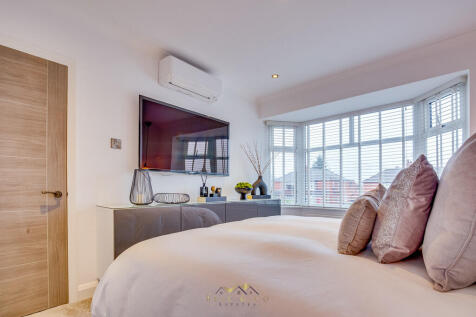 Bedroom 1.2
