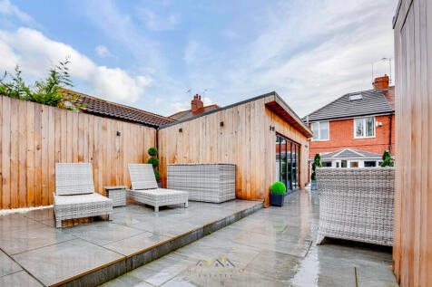Back garden 1.3