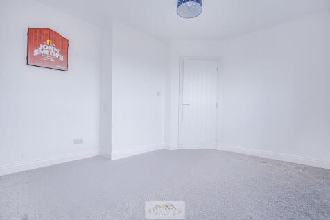 Bedroom 2.3