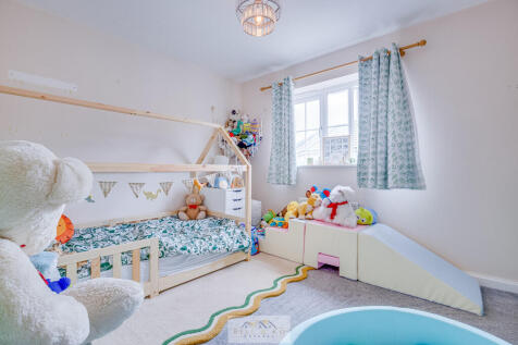 Bedroom 2.3