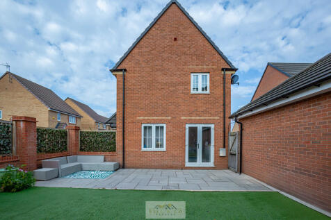 Back garden 1.3