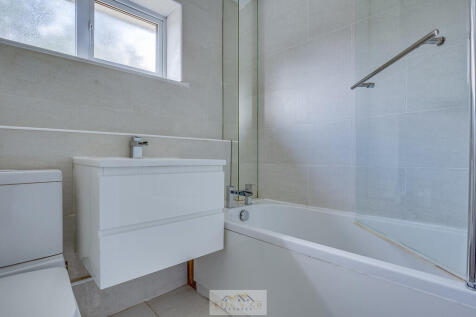 Bathroom 1.1