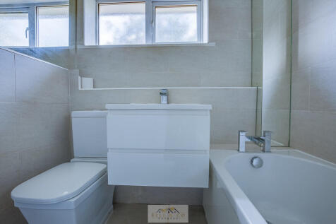 Bathroom 1.2