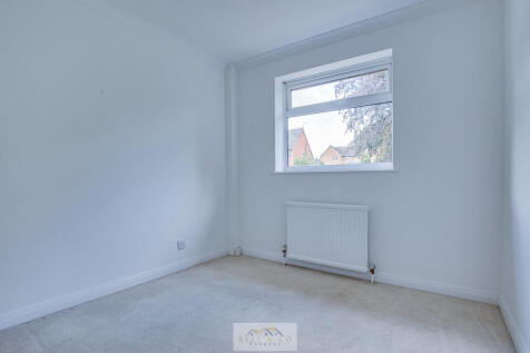Bedroom 2.1