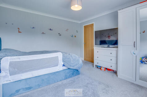 Bedroom 2.2