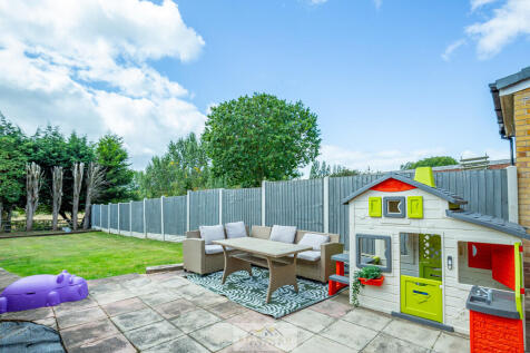 Back garden 1.6