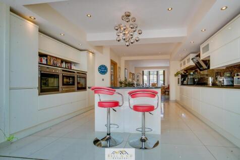 Kitchen  4