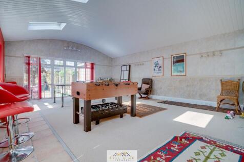 Games Room 1