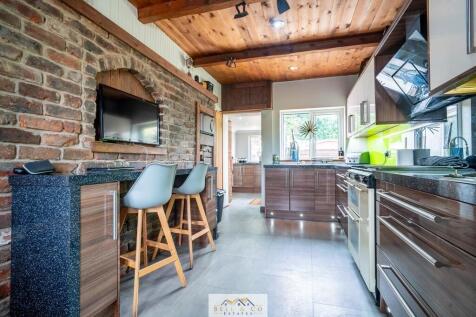 Kitchen Diner  1