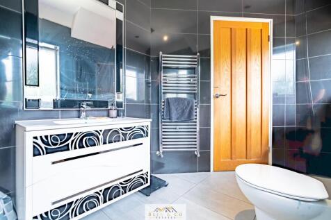 Bathroom 1-2