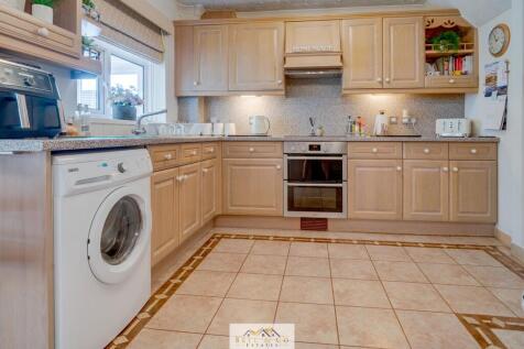 Kitchen Diner  2