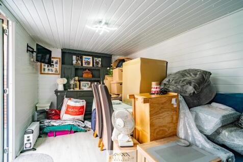 Garden Room 1