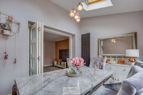 Dining room 1.4
