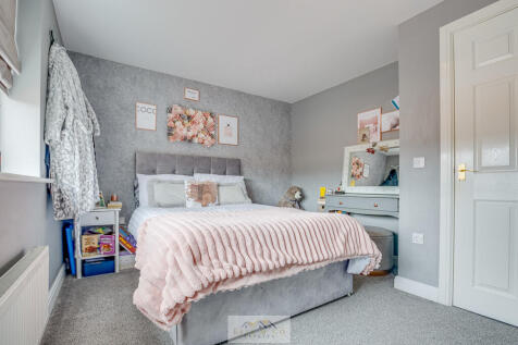Bedroom 2.2